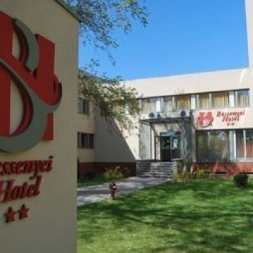 Bessenyei Hotel