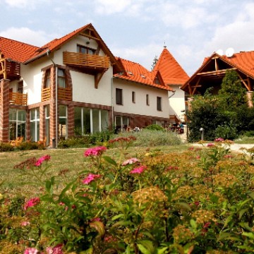 Hotel Kardosfa Ökoturisztikai és Konferenciaközpont