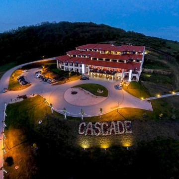 Hotel Cascade Resort & Spa 